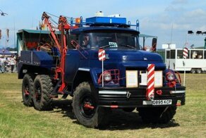 Эвакуатор ЗИЛ-131 в Англии: такое увидишь нечасто