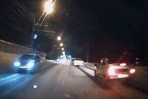 «В машине находился ребёнок»: спешащий автомобилист влетел в столб