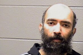 Американец побоялся заразиться COVID-19 в родном городе и три месяца прожил в аэропорту