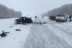 Авария дня. Смертельное ДТП во время снегопада в Башкирии