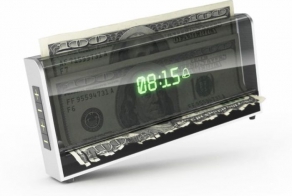 Самый эффективный будильник в мире (3 фото)