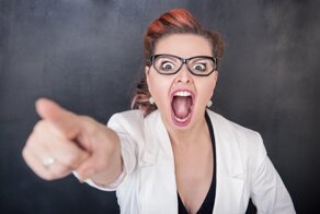 "Вам проще мозги Навальным зас***ь": учителя отчитали школьников за пропуск патриотической линейки