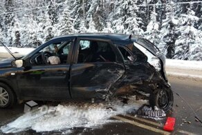 Авария дня. Женщина не смогла совершить обгон в Вологодской области