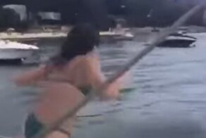 Не слишком удачный прыжок девушки с яхты