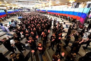 Патриотизм 80 lvl: компания "Сима-Ленд" сняла клип в поддержку Владимира Путина