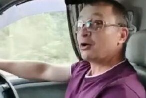 Сахалинский депутат спел детям матерную песню и выложил видео в TikTok