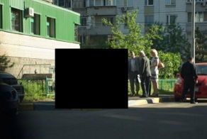 Блондинка перепутала педали (5 фото)