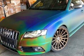 Термочувствительная краска: посмотрите, как эта Audi A4 меняет цвет от прикосновения