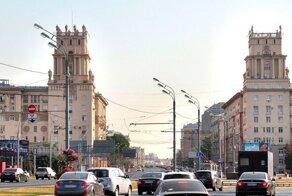 На площади Гагарина в Москве завершили реставрацию скульптур