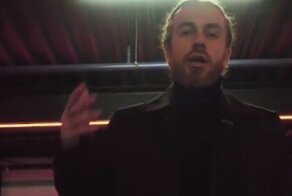 Отец Децла опубликовал неизвестное видео сына, почтив его память в годовщину смерти