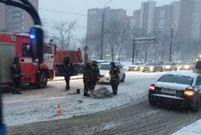 Авария дня. В Петербурге пожарный автомобиль сбил пенсионерку