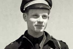 Французский летчик, Герой Советского Союза маркиз Ролан де ля Пуап