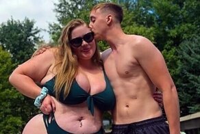 Девушка весом 120 кг нашла свою судьбу с парнем, который весит в два раза меньше