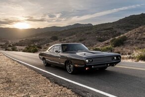 Комик Кевин Харт после автокатастрофы пересаживается на 1000-сильный Dodge Charger