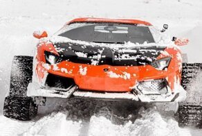 Суперкар Lamborghini Aventador получил комплект гусениц для комфортной езды по снегу