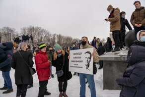 История Навального: реальный вызов или ручная оппозиция