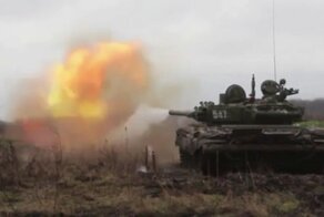 Танкисты продемонстрировали уничтожение бронетехники и живой силы "врага": видео