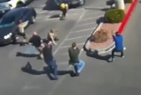 Очень неумный негр попался на краже и поплатился самым ценным