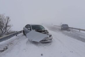 Авария дня. Столкновение в сильную метель на трассе в Башкирии