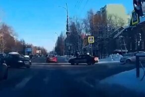 Водитель довел девушку до слёз, устроив ДТП