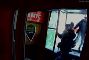 По вчерашнему видео с неадекватом