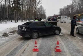 Авария дня. В Омске двое взрослых и школьник пострадали ДТП