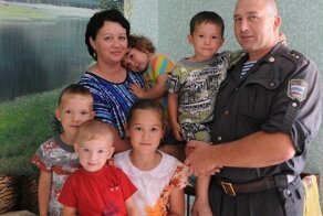 Папа, и как я тебя сразу не узнал-то?!!