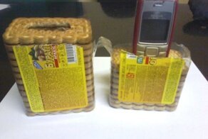 В мыле, шампуне и курице: запрещенные передачки в тюрьму, которые так и не удалось пронести