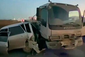 Авария дня. В Дагестане КамАЗ протаранил четыре автомобиля