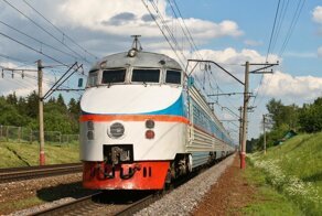 Самый скоростной электропоезд СССР. ЭР200