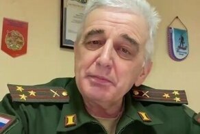 Военкомат поздравил женщин и предложил сдать бывших кавалеров в армию