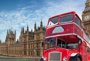 Автобусная романтика: водитель сделал предложение своей даме прямо на рабочем месте