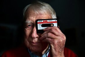 В Нидерландах скончался человек, которому мы обязаны появлением компакт-кассеты и CD
