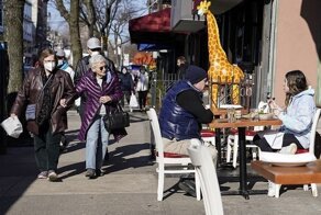 Нью-Йорк возвращается к жизни после ослабления карантинных мер