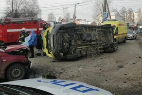 Авария дня. ДТП со скорой в Твери попало на видео