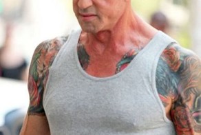 65-летний Сильвестр Сталлоне на съемках фильма "Выстрел в голову" (6 Фото)