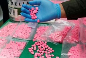 Во Франции полицейские перепутали конфеты с экстази