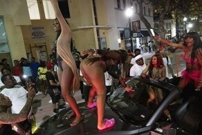 Для усмирения разгулявшихся туристов в Майами-Бич прислали спецназ