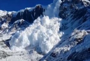 В Мурманской области под завалами сошедшей лавины могли остаться 15 человек — в том числе дети