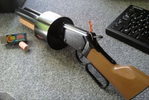 Как настоящий отец-геймер должен отправлять сына на елку (10 фото)