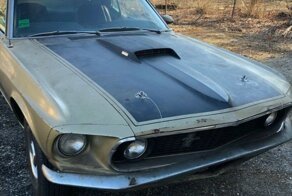 Ford Mustang 1969 года ищет нового владельца после 40 лет простоя