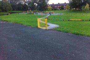 20 примеров смешных «косяков» в работе