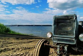 Трактора в естественной среде обитания