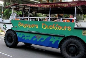 Авто-амфибия для экскурсий в Сингапуре (3 фото+видео)