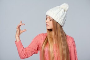 Холодеют конечности: о чем может сигнализировать такой симптом?