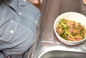 Японец придумал, как заработать деньги при помощи накладной груди