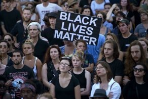В США собираются провести марш в поддержку белых американцев, пострадавших от рук чернокожих