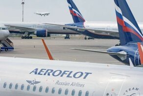 На унитазе в Майами: россиянин зайцем спрятался в авиатуалете, чтобы орлом на стульчаке лететь в США