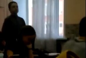 Восьмиклассник рассказал матерный стих Есенина и получил "четверку"