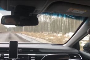 Чиновники из Ленобласти похвастались дорогой, которую отремонтировали местные жители